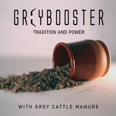 Shroomzorganik - grey cattle manure based mushroom substrate.